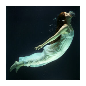 Bild Velvet Lady in the ocean - sofort verfügbar!